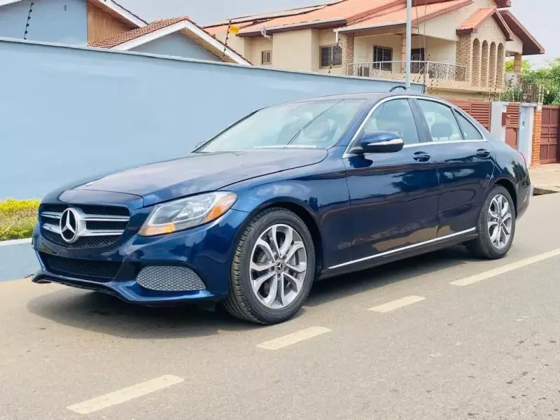 Mercedes-Benz C 300   - 2017