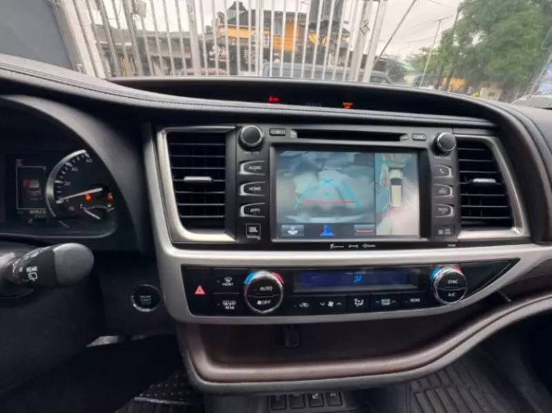 TOYOTA Highlander   - 2017