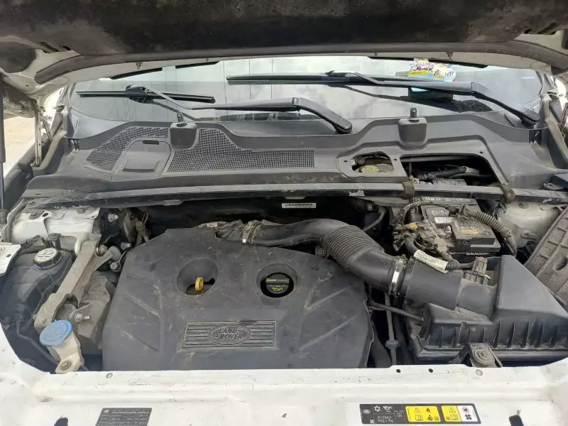 Land Rover Discovery Sport - 2015