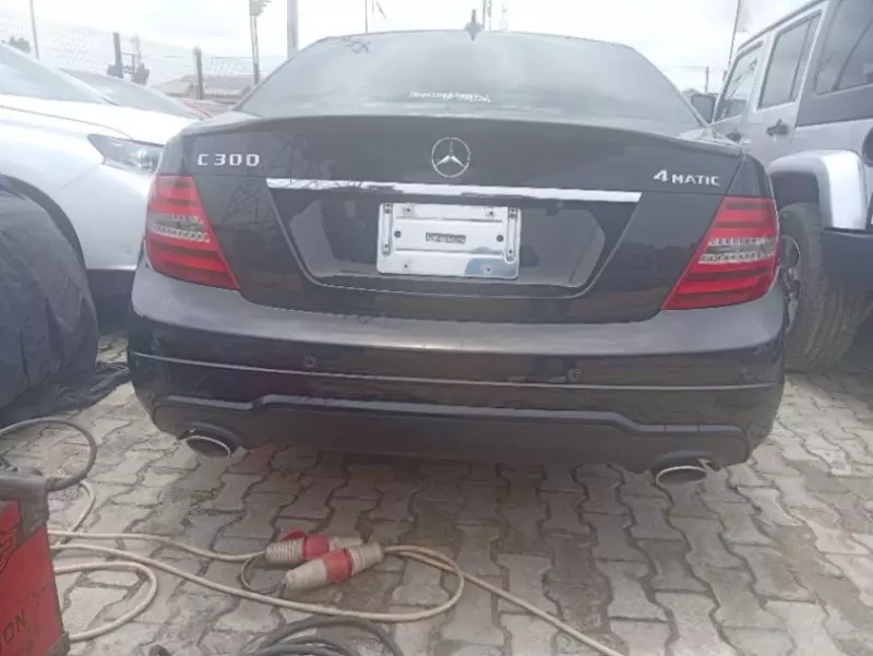 Mercedes-Benz C 300 - 2013