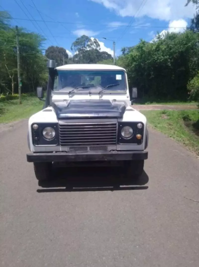 Land Rover Defender   - 2009