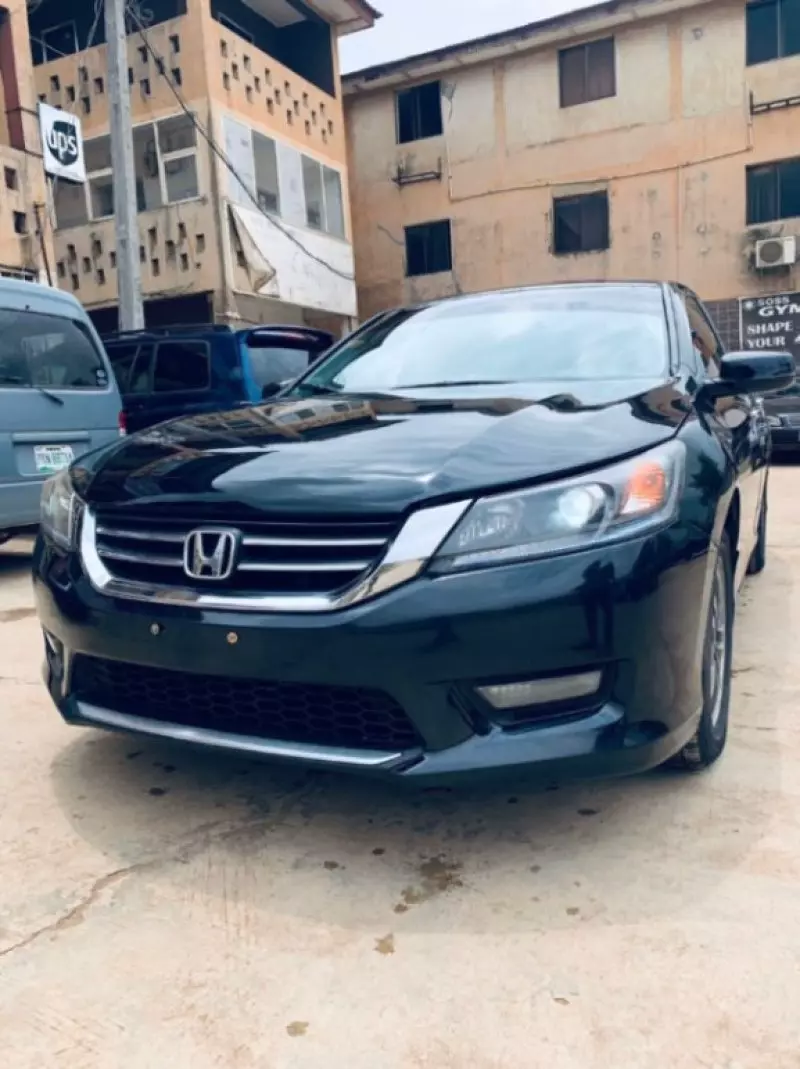 Honda Accord   - 2013