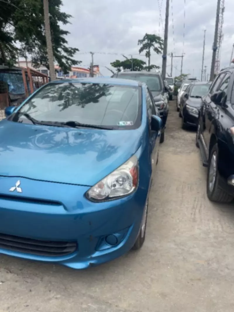 Mitsubishi Mirage   - 2015