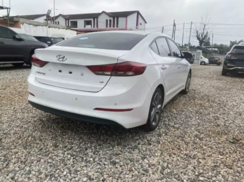 Hyundai Avente   - 2017