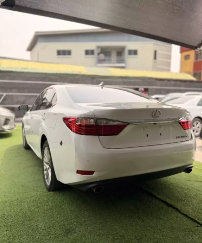 Lexus ES 350   - 2014