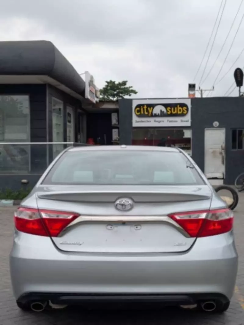 TOYOTA Camry   - 2015