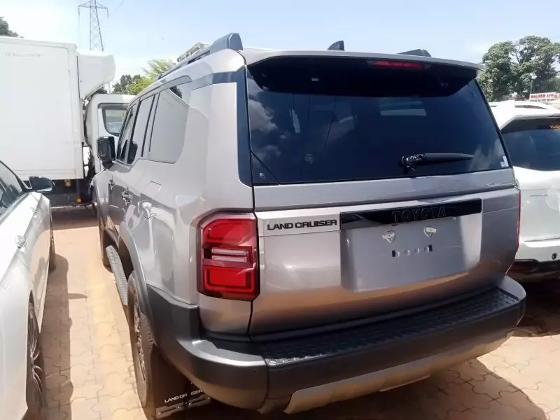 Toyota Landcruiser Prado   - 2024