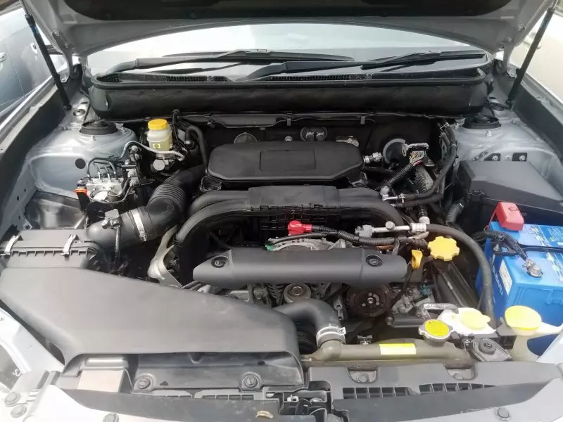 Subaru Outback   - 2012