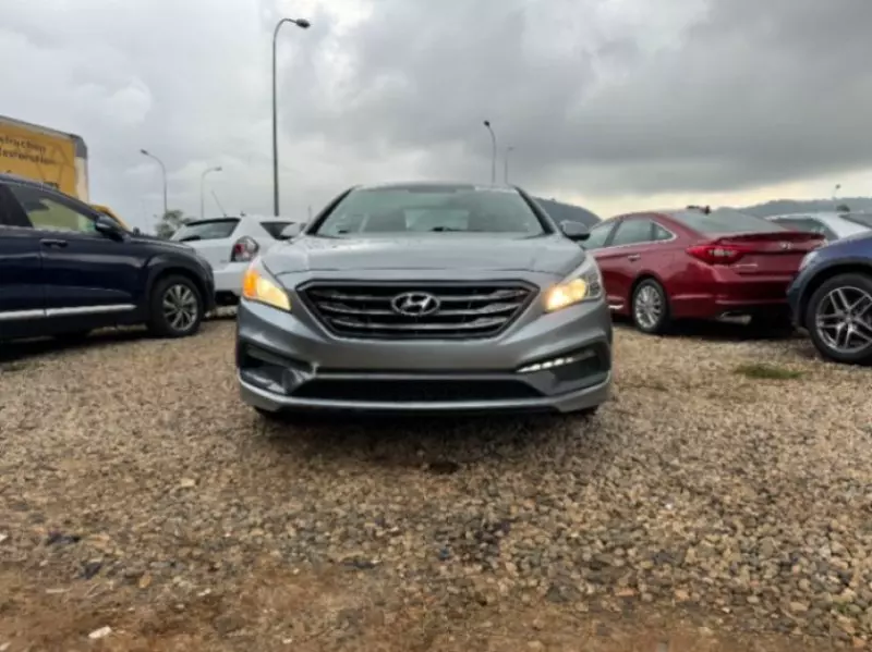 Hyundai Sonata   - 2015