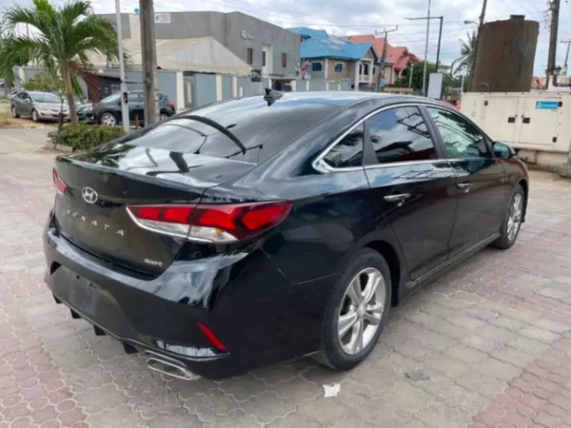 Hyundai Sonata   - 2019