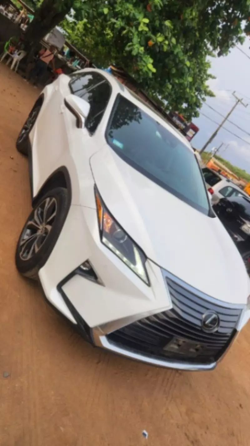 Lexus RX   - 2018