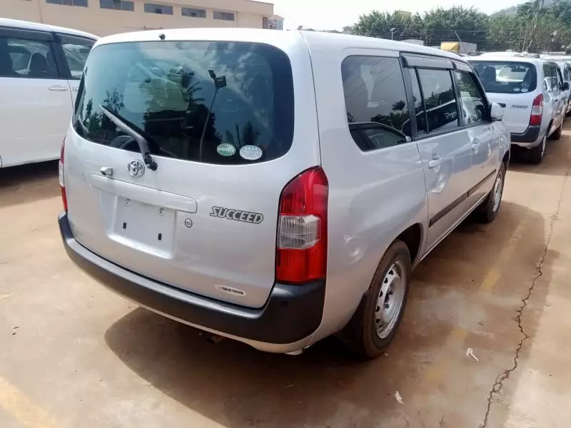 Toyota Succeed    - 2016