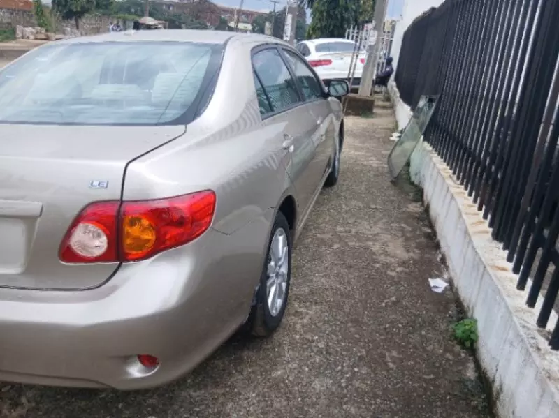 Toyota Corolla   - 2013