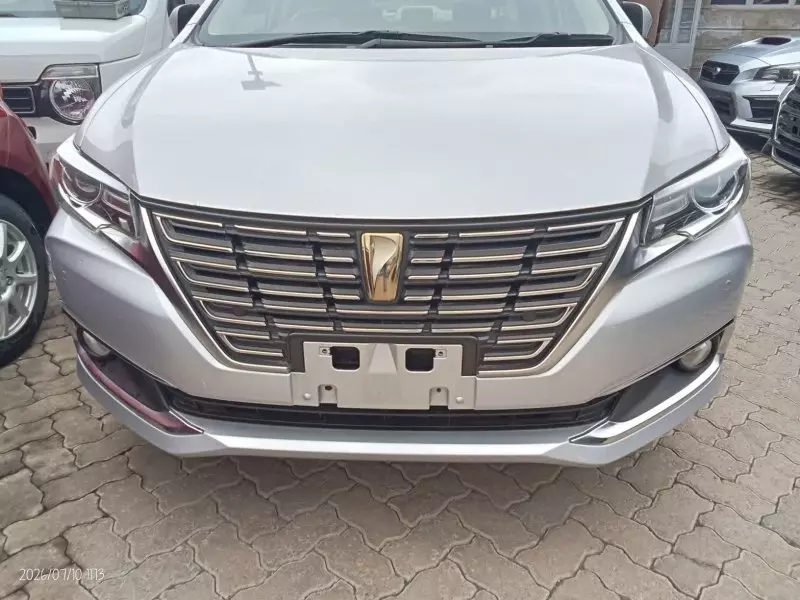 TOYOTA Premio - 2019
