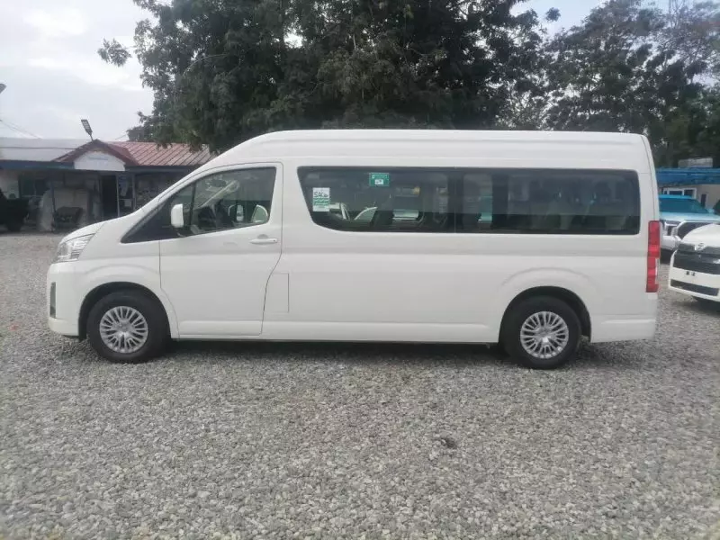 TOYOTA Hiace   - 2023