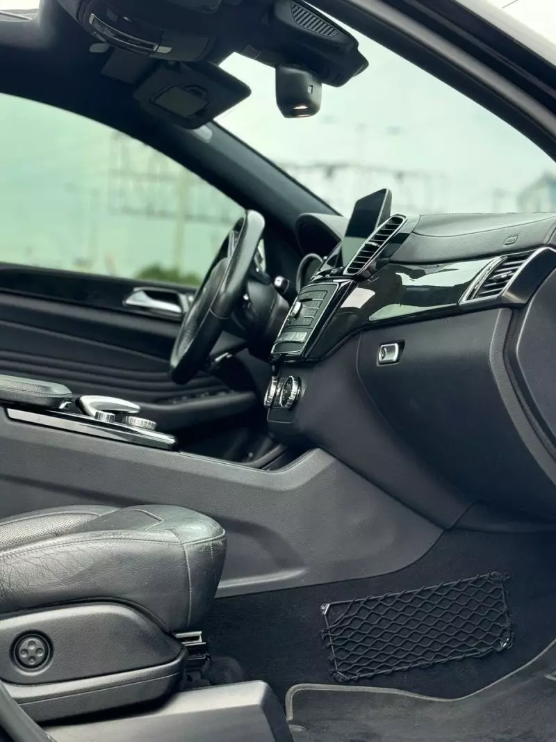 Mercedes-Benz GLE-Class - 2019