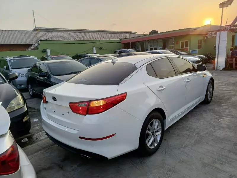 KIA K5   - 2015