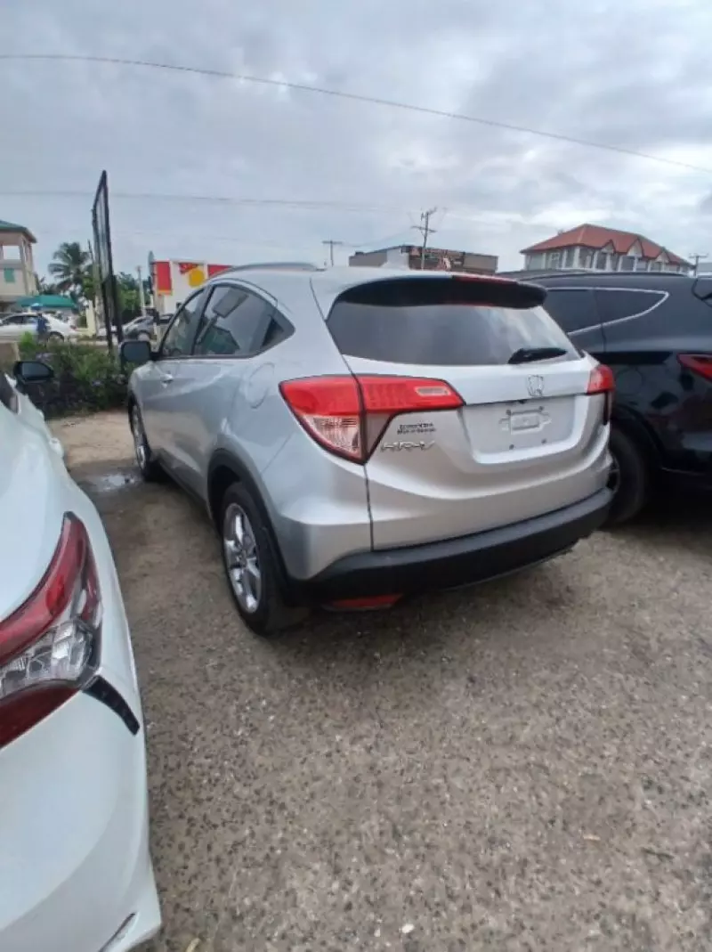 Honda HR-V   - 2016