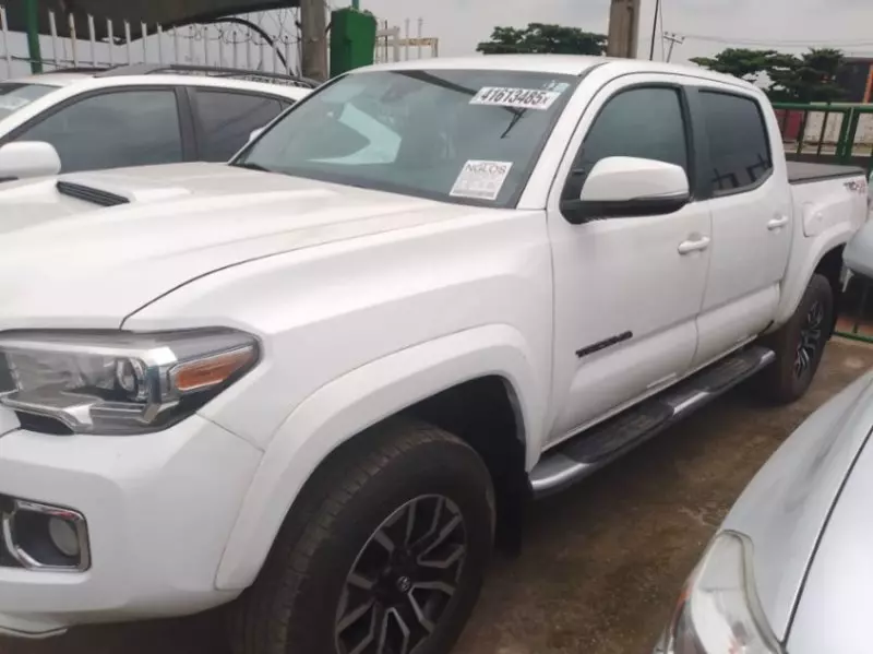 Toyota Tacoma   - 2020
