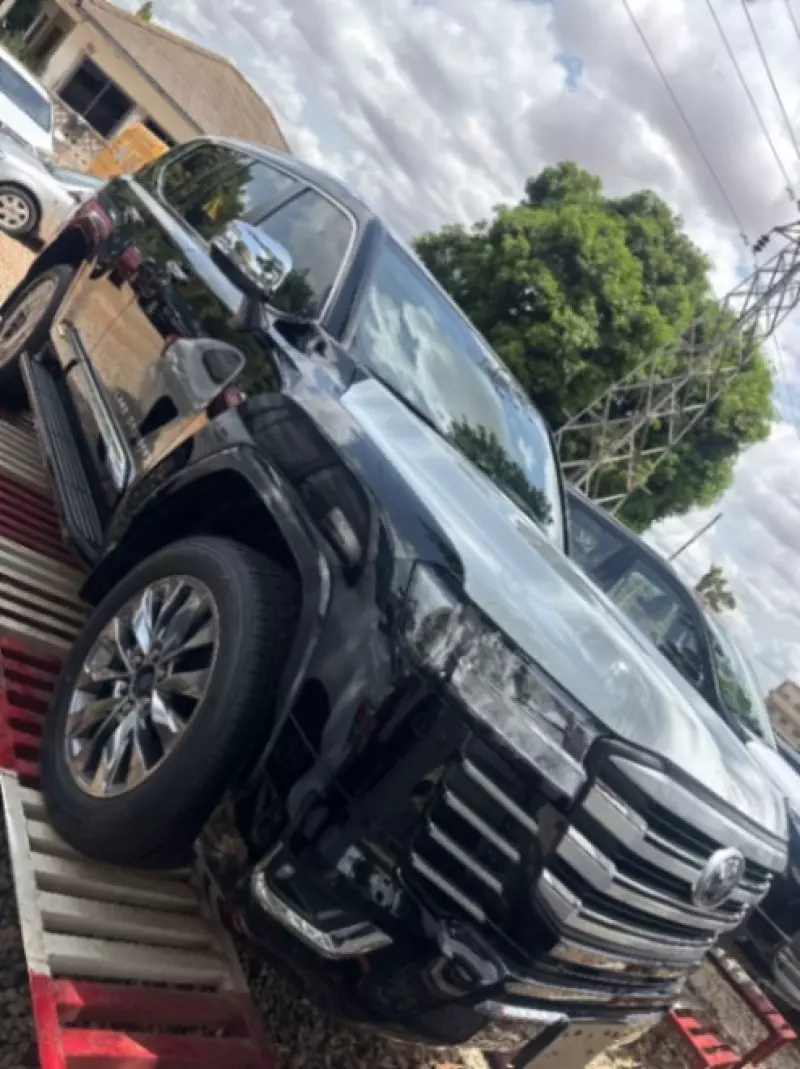 TOYOTA LANDCRUISER GR-S   - 2025