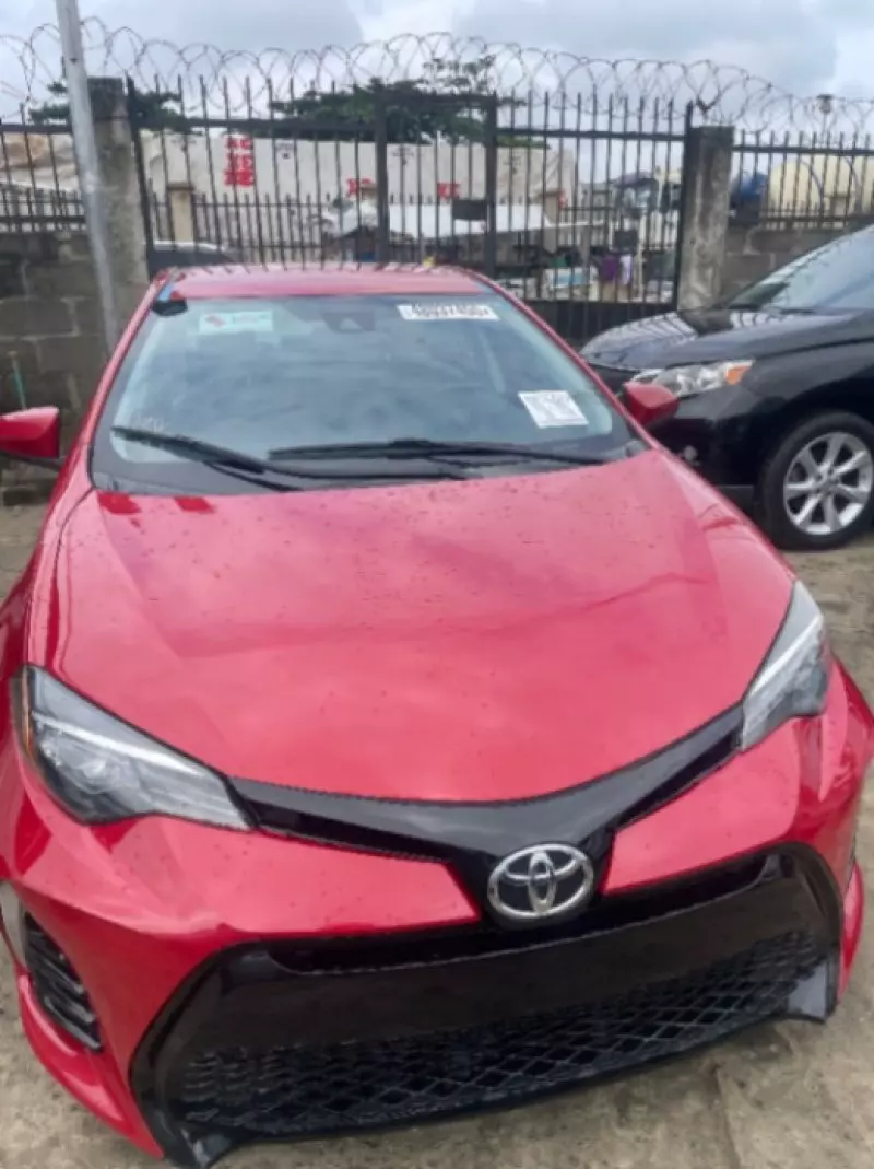 Toyota Corolla   - 2018