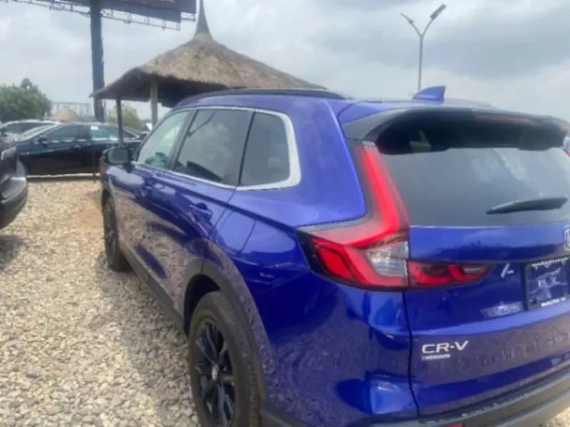 Honda CR-V   - 2025