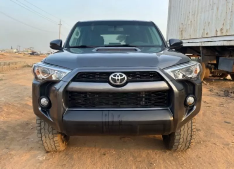 Toyota 4-Runner   - 2016