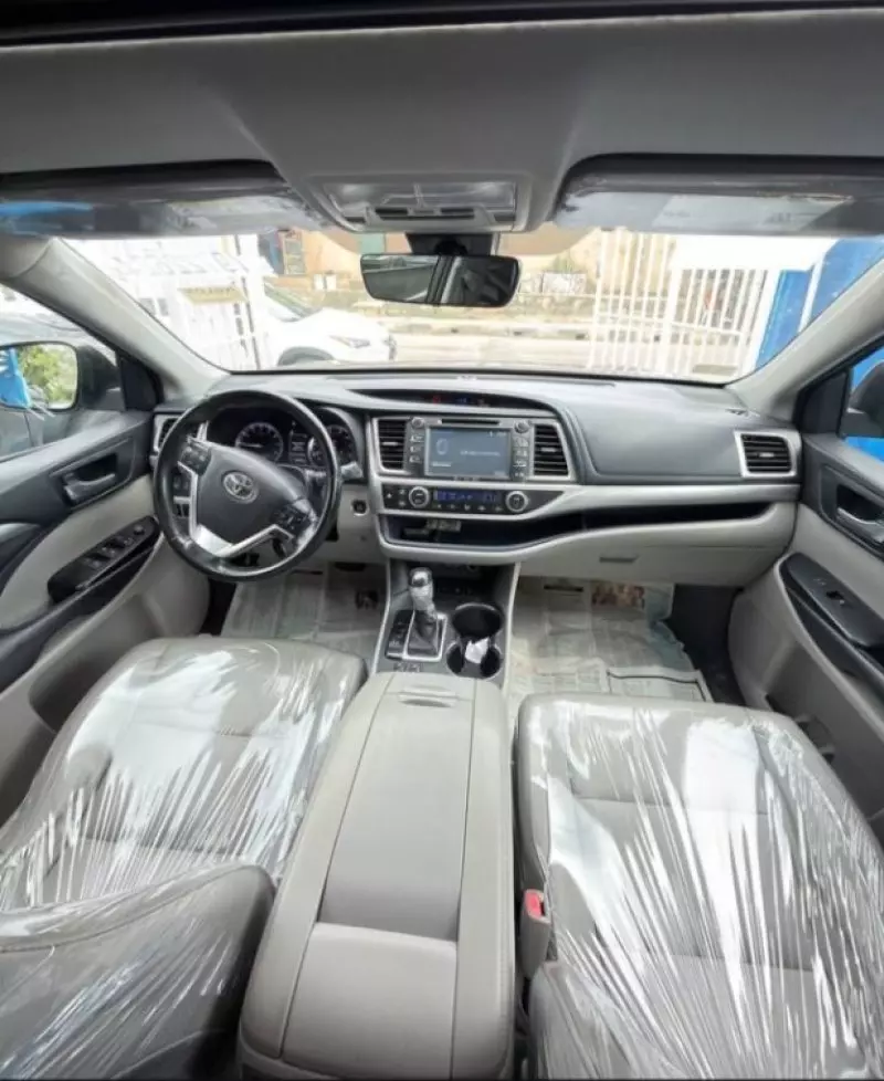 TOYOTA Highlander   - 2016