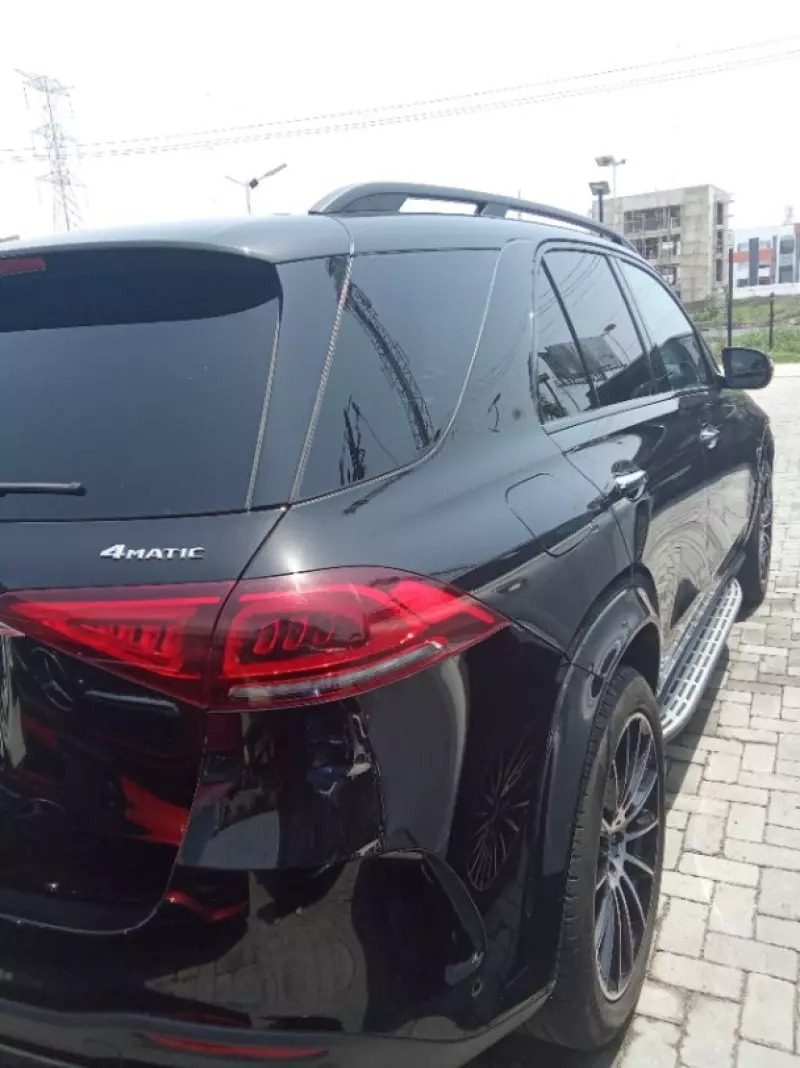 Mercedes-Benz GLE-Class   - 2022