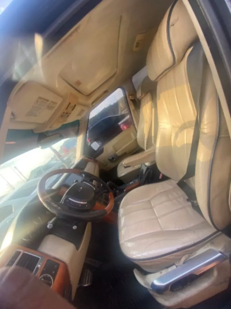 Land Rover RANGEROVER SUPERCHARGED   - 2010