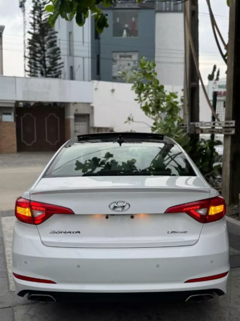 Hyundai Sonata - 2015