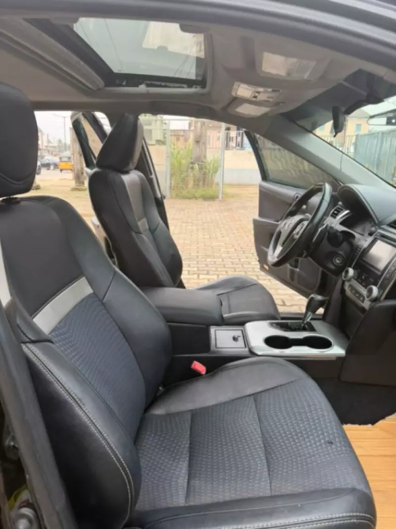 TOYOTA Camry   - 2013
