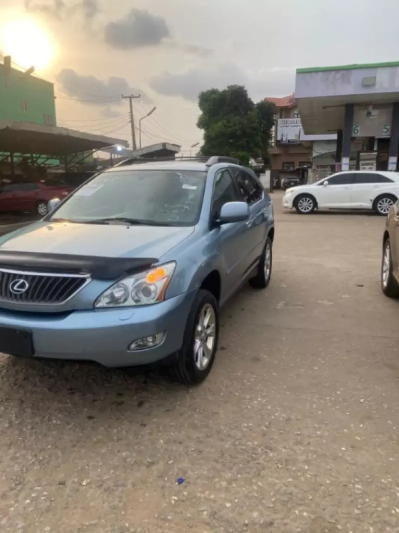 Lexus RX   - 2009