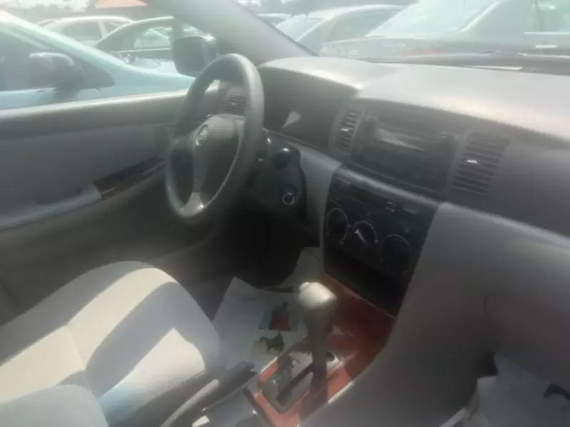 Toyota Corolla   - 2013