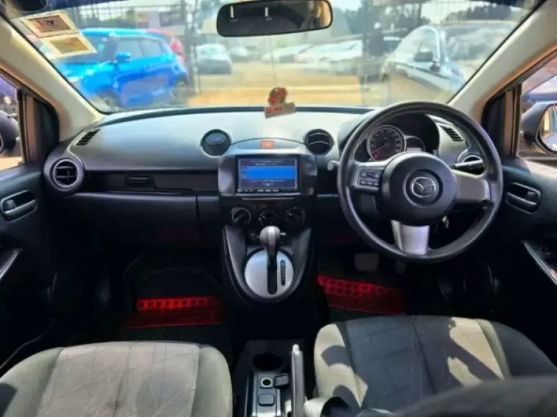 Mazda Demio   - 2013