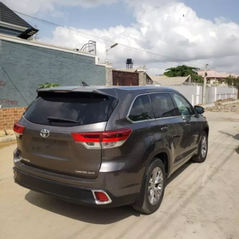 TOYOTA Highlander   - 2014