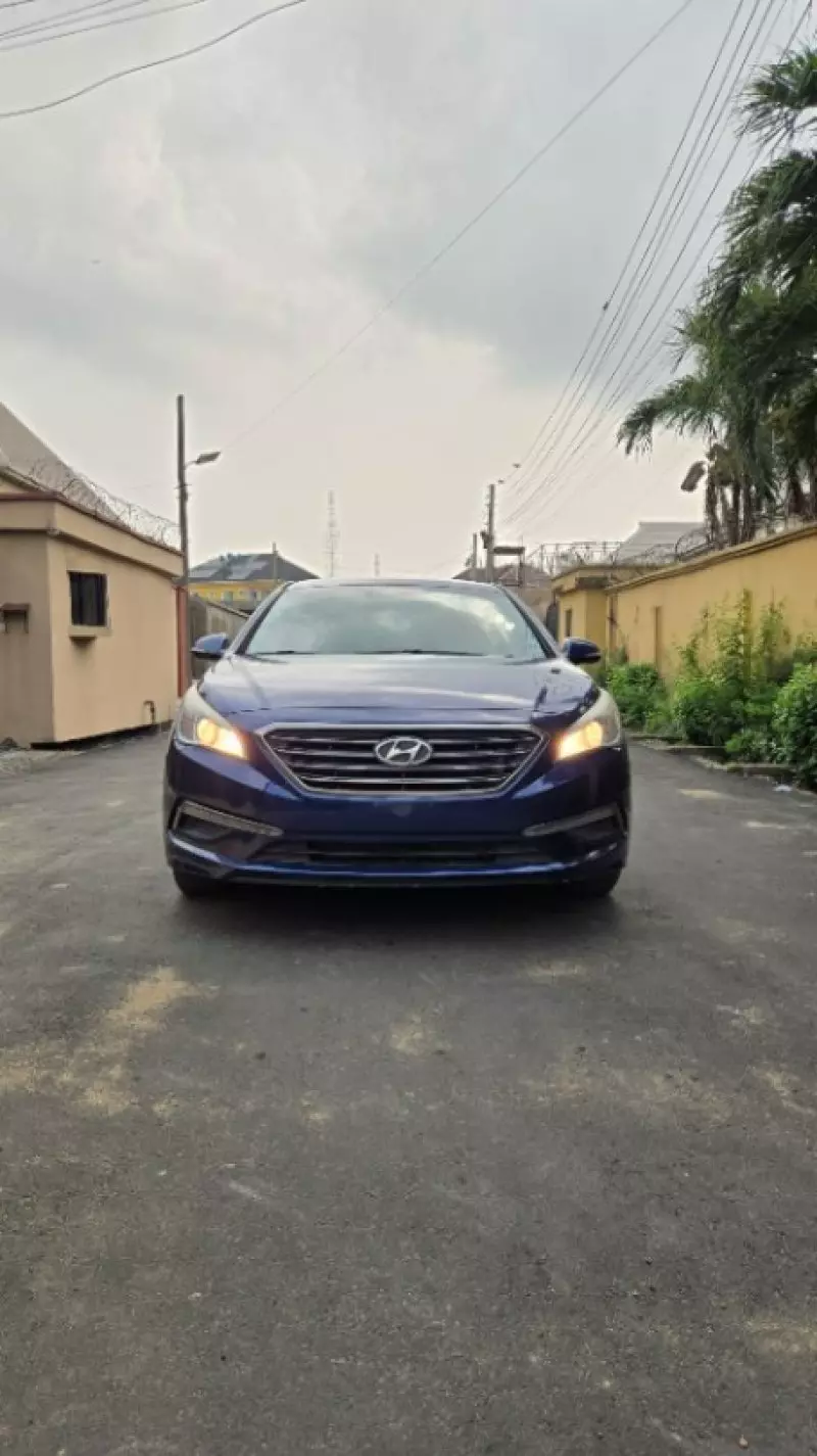 Hyundai Sonata   - 2014