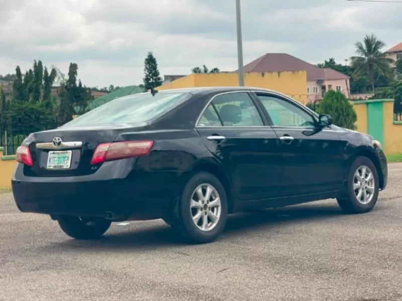 TOYOTA Camry   - 2009
