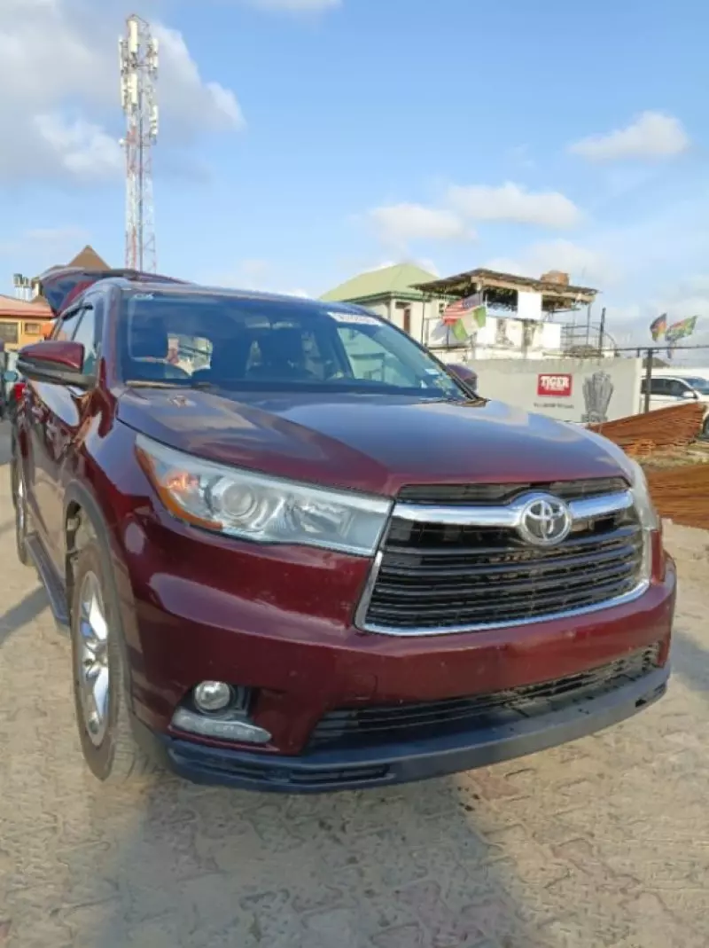 TOYOTA Highlander   - 2014