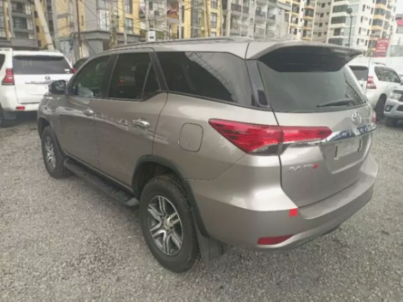 TOYOTA Fortuner   - 2019