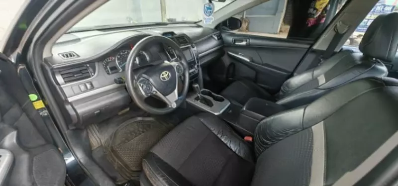 Toyota Camry   - 2013