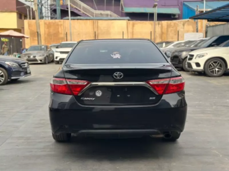 Toyota Camry   - 2015