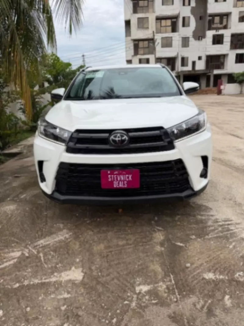 TOYOTA RAV 4   - 2025