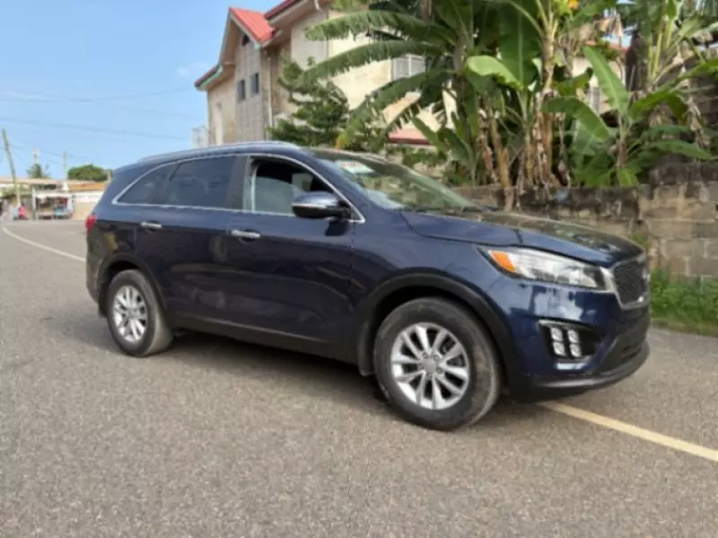 KIA Sorento   - 2016