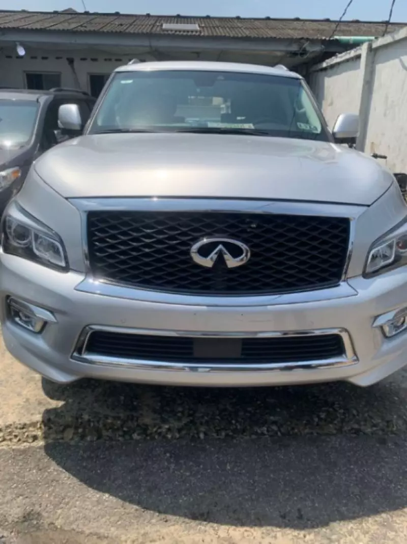 Infiniti QX80   - 2017