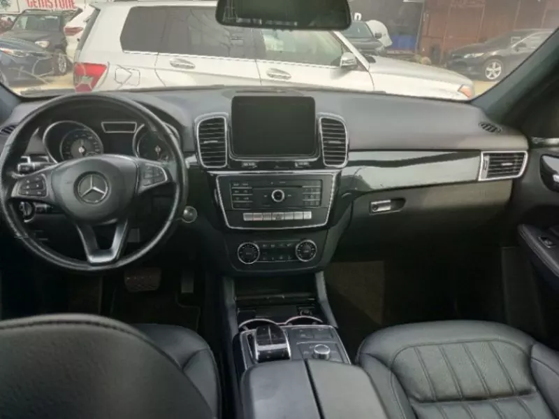 Mercedes-Benz GLE-Class   - 2016