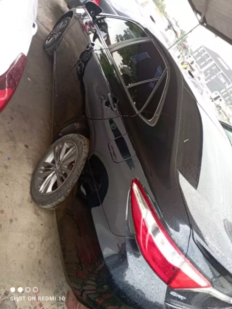 TOYOTA Camry   - 2016