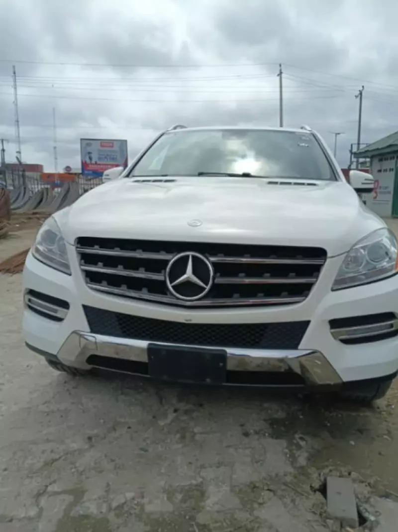 Mercedes-Benz ML-Class   - 2015