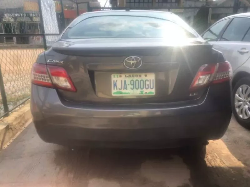 TOYOTA Camry - 2011