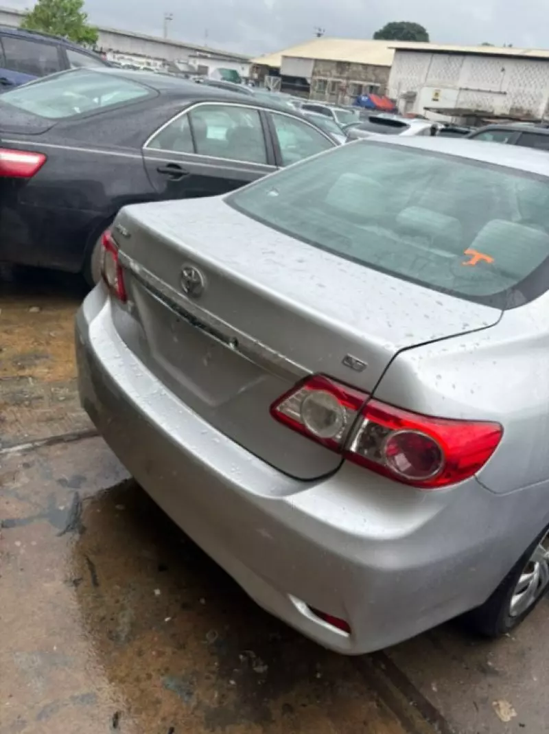 TOYOTA Corolla   - 2013